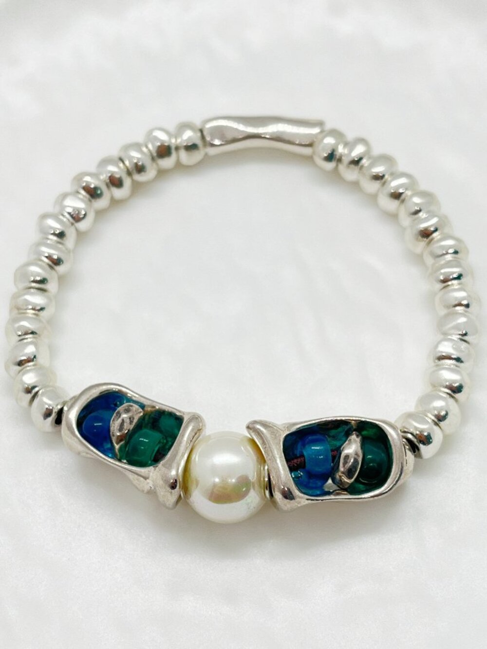 UNO de 50 Style Silver Pearl & Multicolor Bead Bracelet - Picture 2 of 4